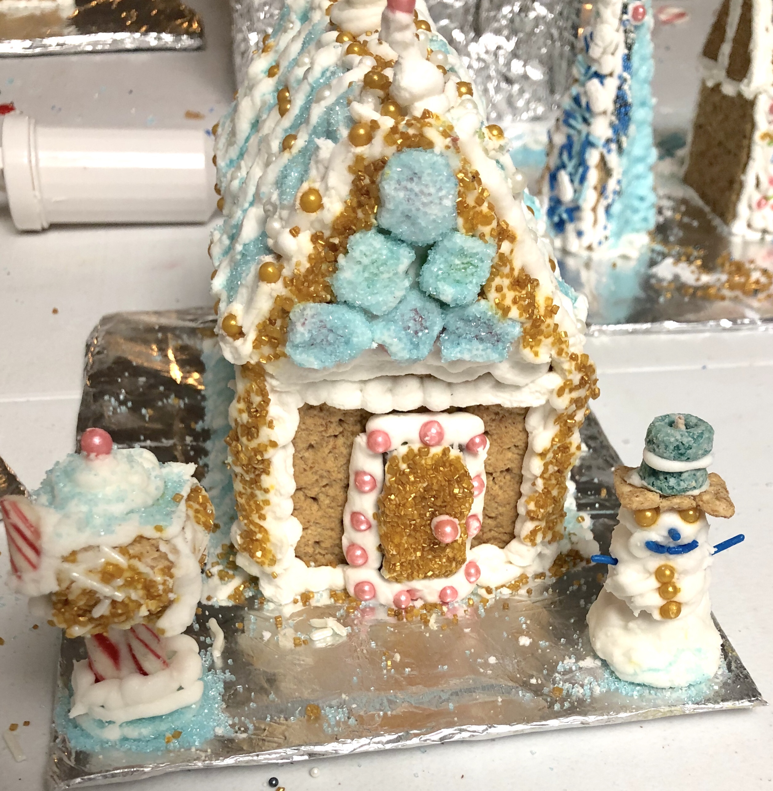 “Ginger bread“ house party for kids (and adults)!